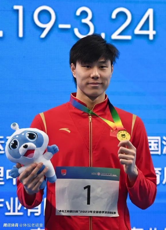 定位球（包括点球、任意球、角球）此前一直是罗马的重要进攻手段，在过去两个赛季中，罗马在意甲联赛的进球中定位球得分的比例分别是41%和40%。